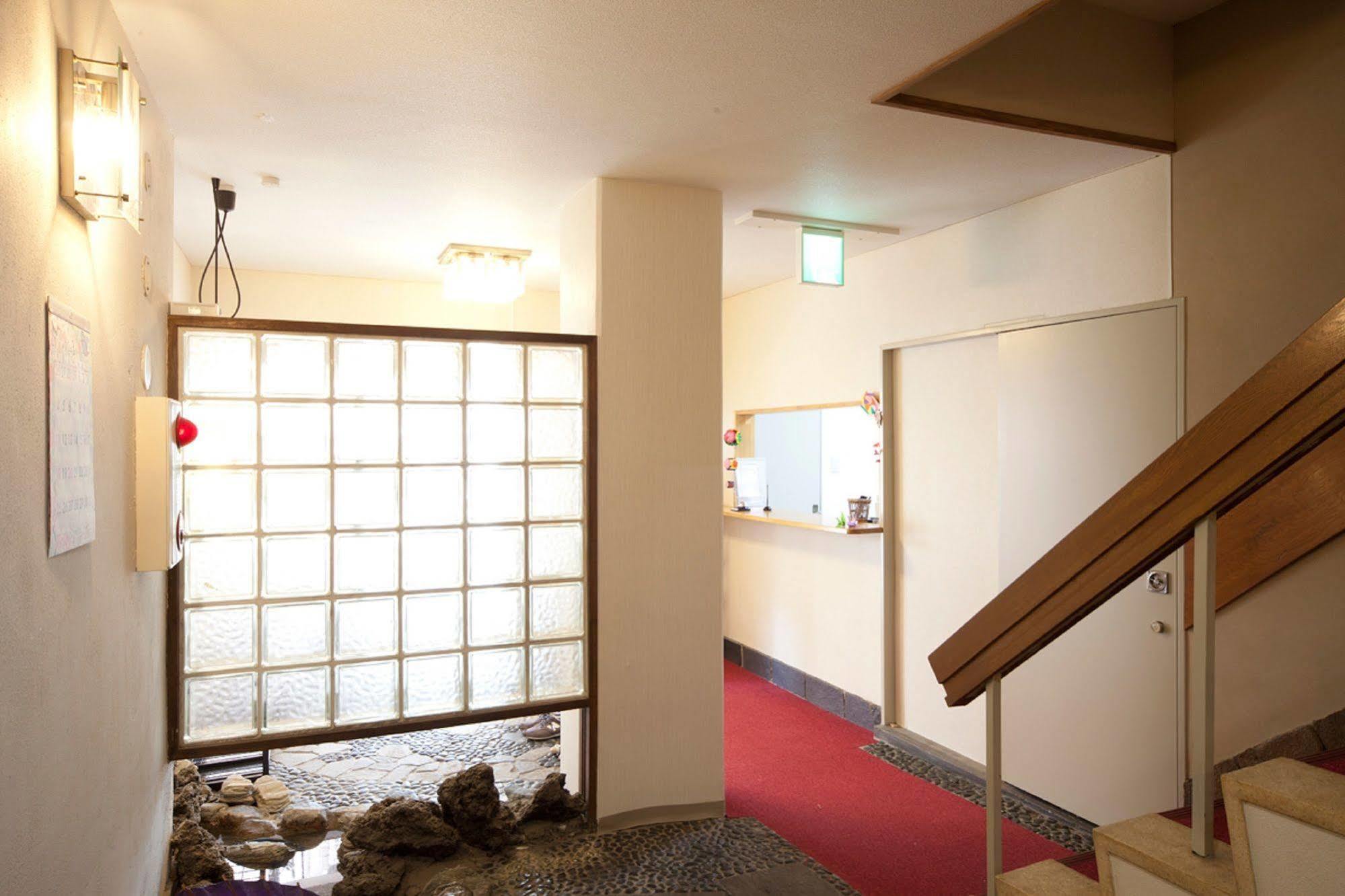 Shin Okubo Sekitei Hotel Tokió Kültér fotó